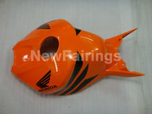 Cargar imagen en el visor de la galería, Orange Black and Red Repsol - CBR1000RR 06-07 Fairing Kit