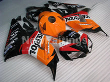 Cargar imagen en el visor de la galería, Orange Black Red Repsol - CBR1000RR 06-07 Fairing Kit