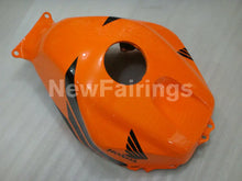 Cargar imagen en el visor de la galería, Orange Red and Black Repsol - CBR600RR 05-06 Fairing Kit