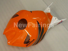 Cargar imagen en el visor de la galería, Orange and White Red Repsol - CBR1000RR 06-07 Fairing Kit
