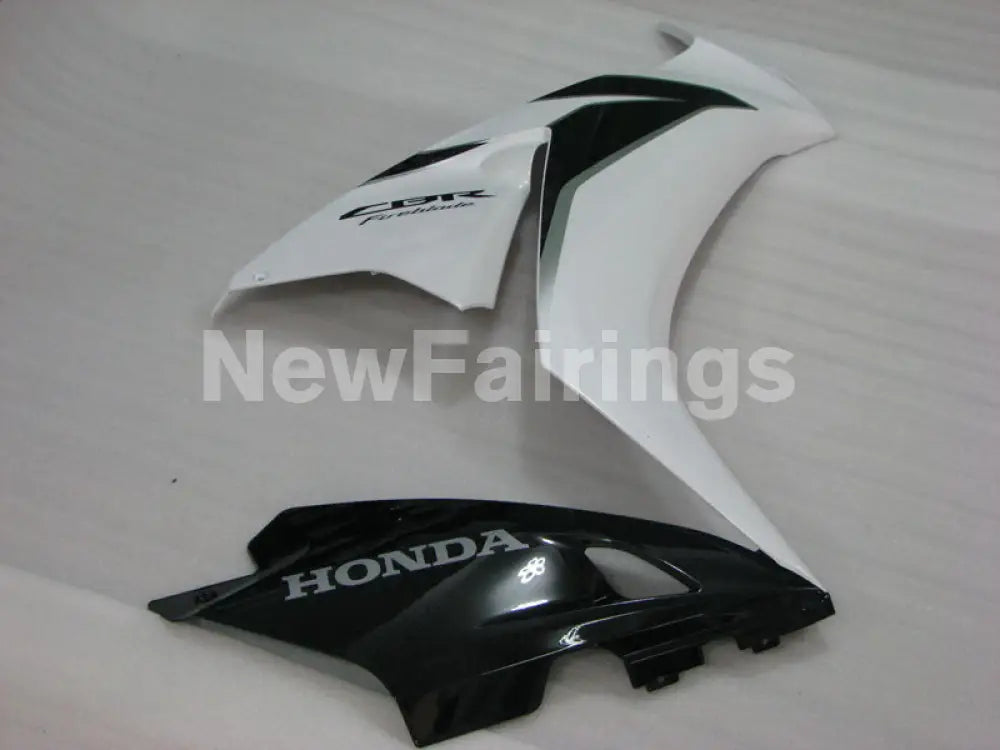 Pearl White and Black Factory Style - CBR1000RR 12-16 Fairing Kit