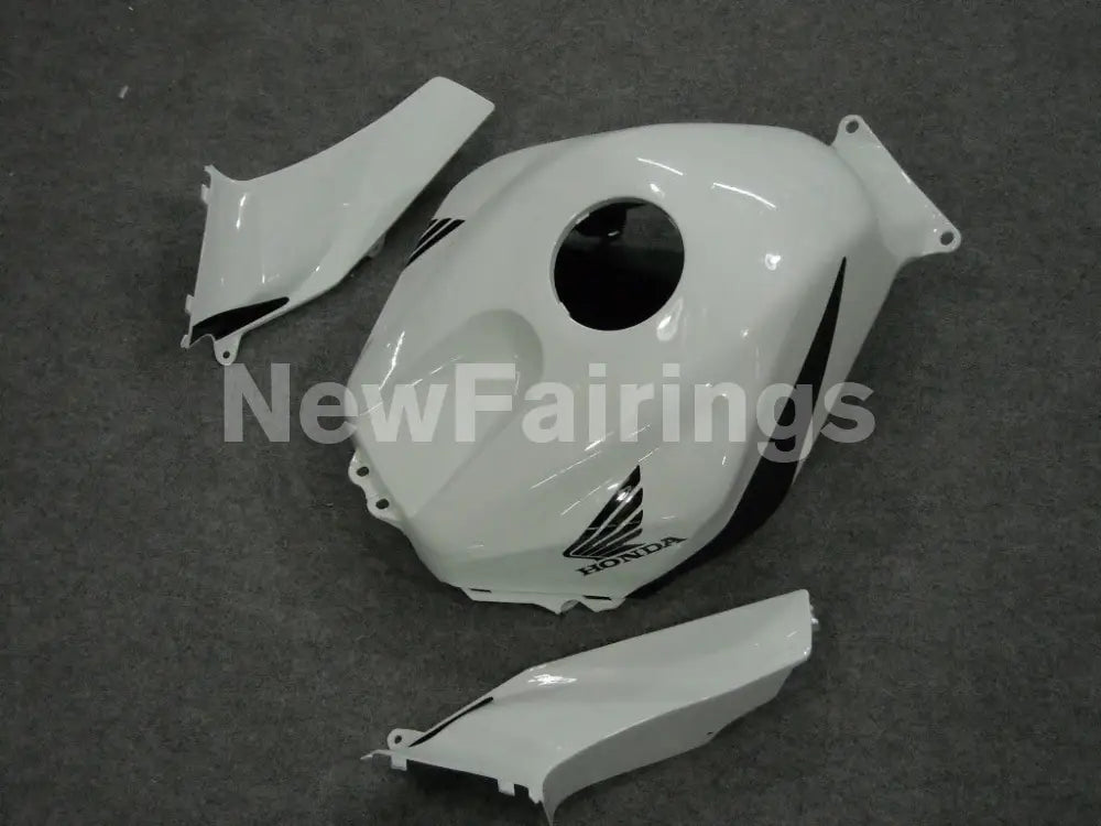 Pearl White and Black Factory Style - CBR600RR 03-04 Fairing Kit