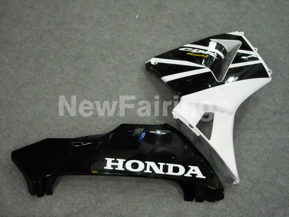 Pearl White and Black Factory Style - CBR600RR 03-04 Fairing Kit