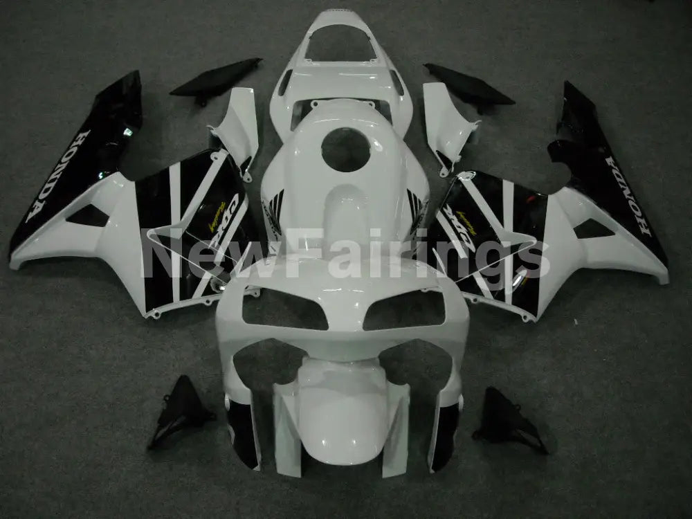 Pearl White and Black Factory Style - CBR600RR 03-04 Fairing Kit