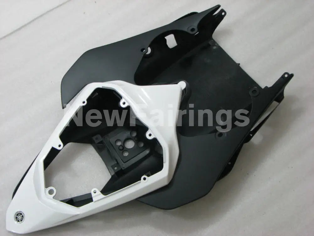 Pearl White and Matte Black Factory Style - YZF-R6 08-16 Fairing Kit