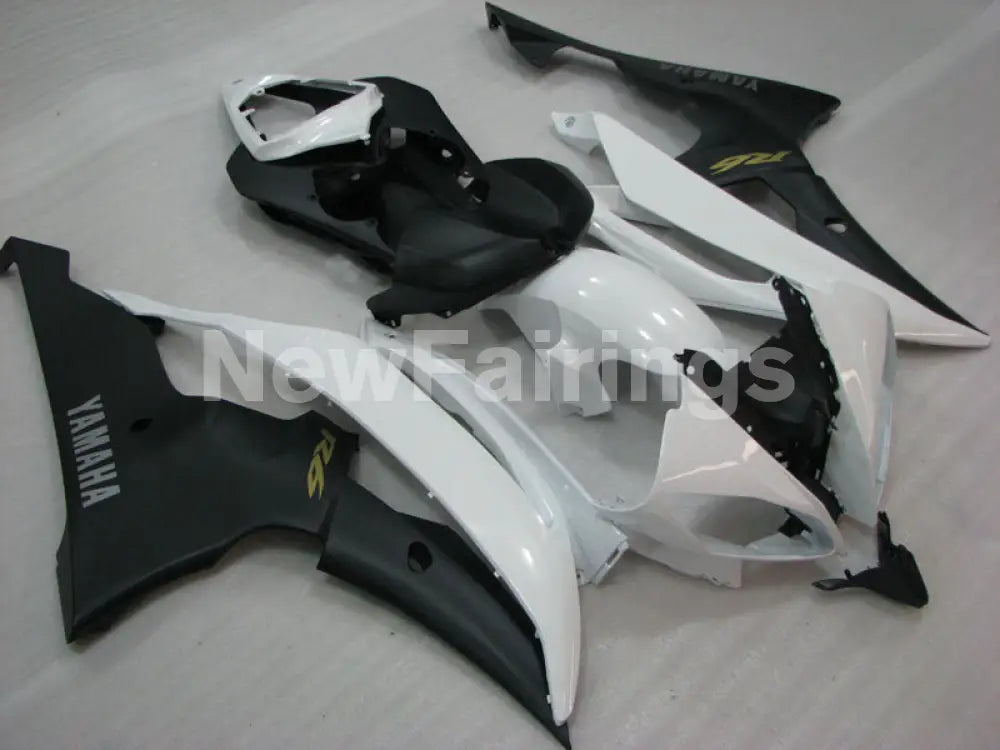 Pearl White and Matte Black Factory Style - YZF-R6 08-16 Fairing Kit