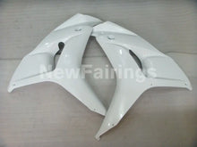 Cargar imagen en el visor de la galería, Pearl White and Black No decals - CBR1000RR 06-07 Fairing Kit