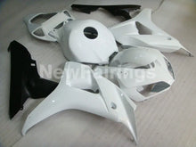 Cargar imagen en el visor de la galería, Pearl White and Black No decals - CBR1000RR 06-07 Fairing Kit
