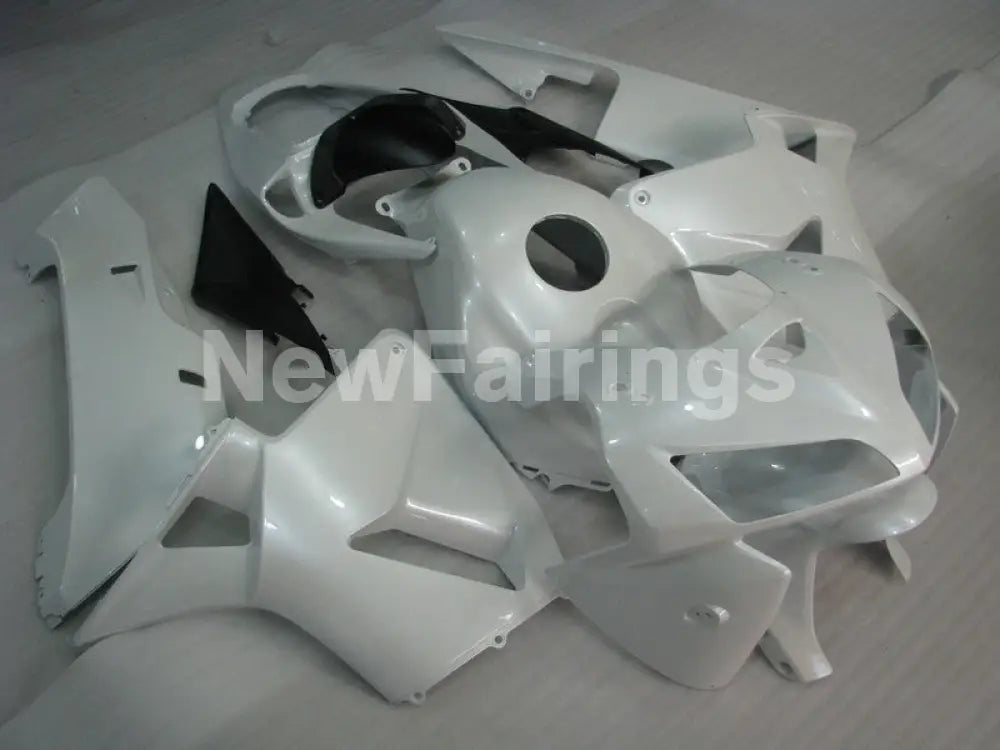 Pearl White No decals - CBR600RR 05-06 Fairing Kit