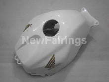 Cargar imagen en el visor de la galería, Pearl White with gold decal Factory Style - CBR600RR 05-06 Fairing Kit
