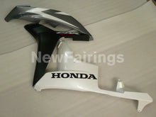 Cargar imagen en el visor de la galería, Pearl White and Silver Black Factory Style - CBR600RR 07-08 Fairing Kit