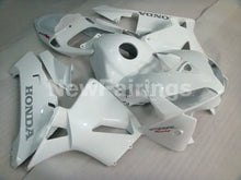 Cargar imagen en el visor de la galería, Pearl White with silver decal Factory Style - CBR600RR 05-06 Fairing Kit