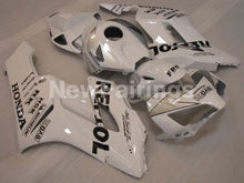 Cargar imagen en el visor de la galería, Pearl White and Silver Repsol - CBR1000RR 04-05 Fairing Kit