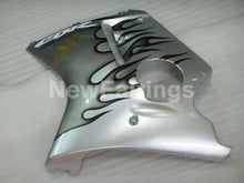 Cargar imagen en el visor de la galería, Silver and Black Flame - CBR 1100 XX 96-07 Fairing Kit
