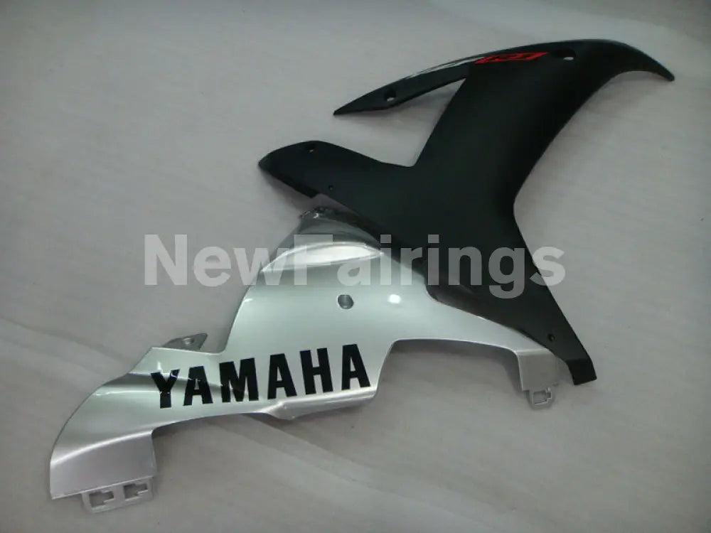 Silver and Matte Black Factory Style - YZF-R1 02-03 Fairing Kit