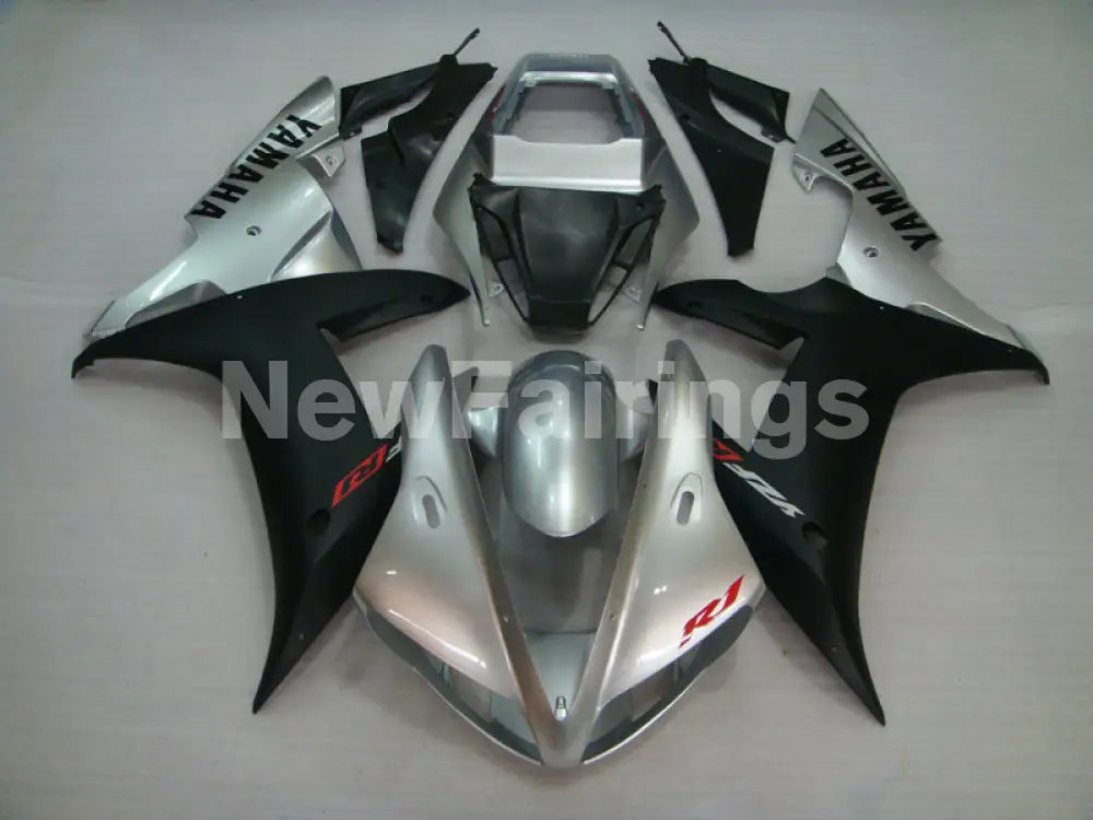 Silver and Matte Black Factory Style - YZF-R1 02-03 Fairing Kit