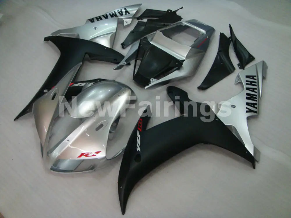 Silver and Matte Black Factory Style - YZF-R1 02-03 Fairing Kit