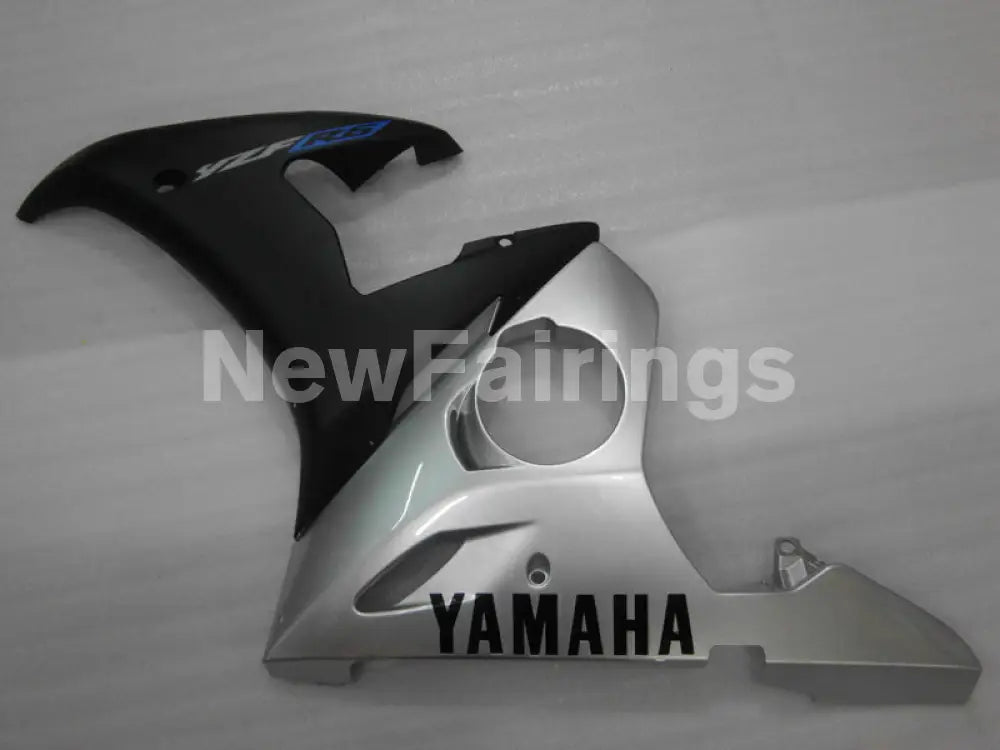Silver and Matte Black Factory Style - YZF-R6 05 Fairing Kit