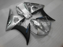 Cargar imagen en el visor de la galería, Silver and Matte Black Factory Style - YZF-R6 05 Fairing Kit