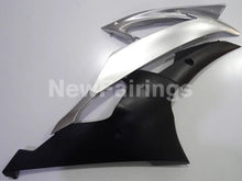 Cargar imagen en el visor de la galería, Silver and Matte Black No decals - YZF-R6 08-16 Fairing Kit