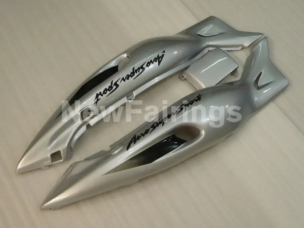 Silver and Wine Red Black Factory Style - YZF600R Thundercat 96-07 Fairing Kit