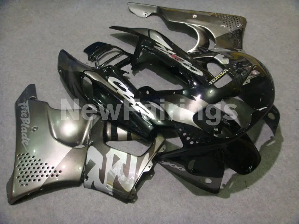 Silver Black Factory Style - CBR 900 RR 94-95 Fairing Kit