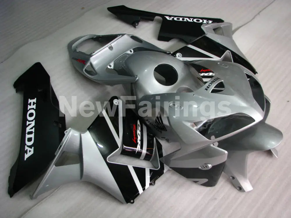 Silver Black Factory Style - CBR600RR 05-06 Fairing Kit