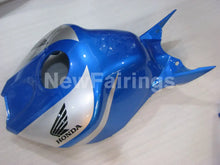 Cargar imagen en el visor de la galería, Silver and Blue Factory Style - CBR1000RR 06-07 Fairing Kit