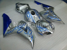 Cargar imagen en el visor de la galería, Silver and Blue Flame - CBR1000RR 06-07 Fairing Kit