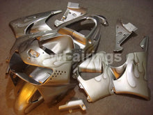 Cargar imagen en el visor de la galería, Silver Flame - CBR 919 RR 98-99 Fairing Kit