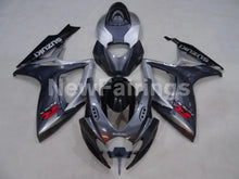 Cargar imagen en el visor de la galería, Silver Grey and Black Factory Style - GSX-R750 06-07 Fairing Kit