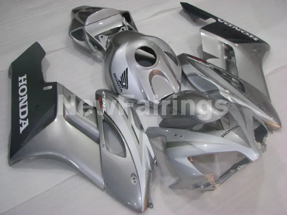 Silver Grey and Black Factory Style - CBR1000RR 04-05 Fairing Kit