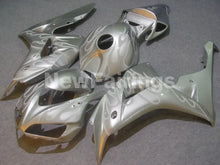 Cargar imagen en el visor de la galería, Silver and Grey Flame - CBR1000RR 06-07 Fairing Kit