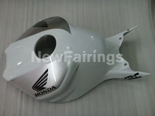 Cargar imagen en el visor de la galería, Silver and White Repsol - CBR1000RR 06-07 Fairing Kit