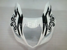 Cargar imagen en el visor de la galería, White and Black Corona - GSX-R1000 03-04 Fairing Kit