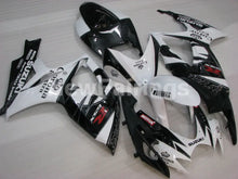 Cargar imagen en el visor de la galería, White and Black Corona - GSX-R600 06-07 Fairing Kit
