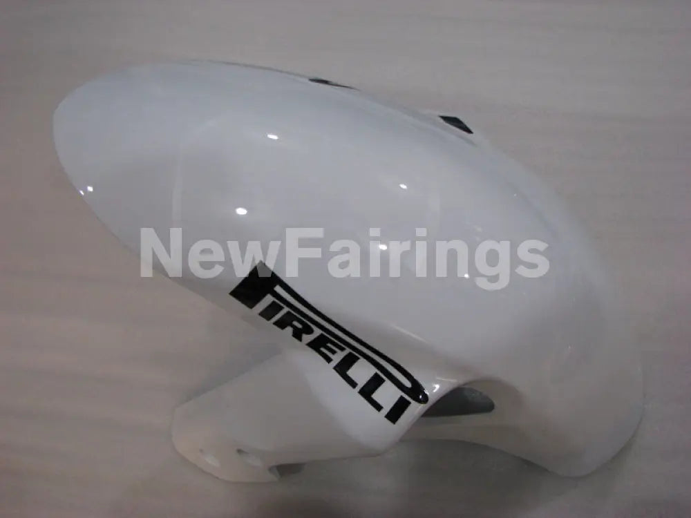 White and Black Corona - GSX-R600 06-07 Fairing Kit