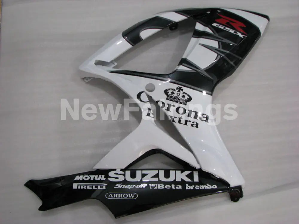 White and Black Corona - GSX-R600 06-07 Fairing Kit