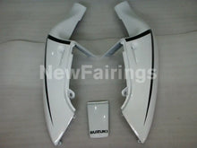 Cargar imagen en el visor de la galería, White and Black Corona - GSX-R600 96-00 Fairing Kit