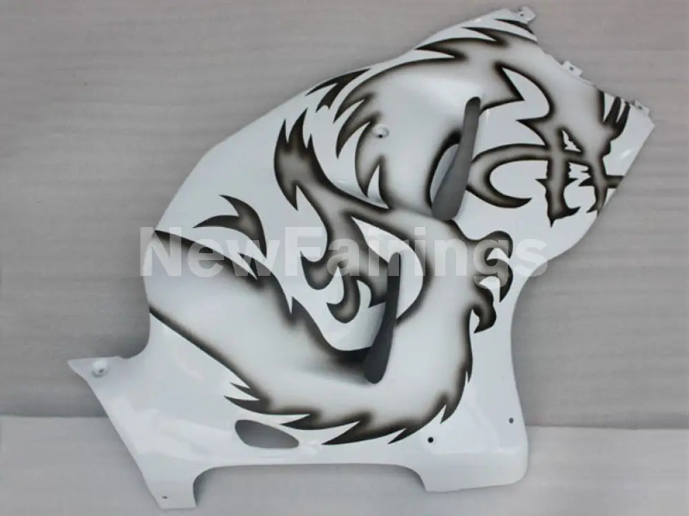 White and Black Dragon - GSX1300R Hayabusa 99-07 Fairing Kit