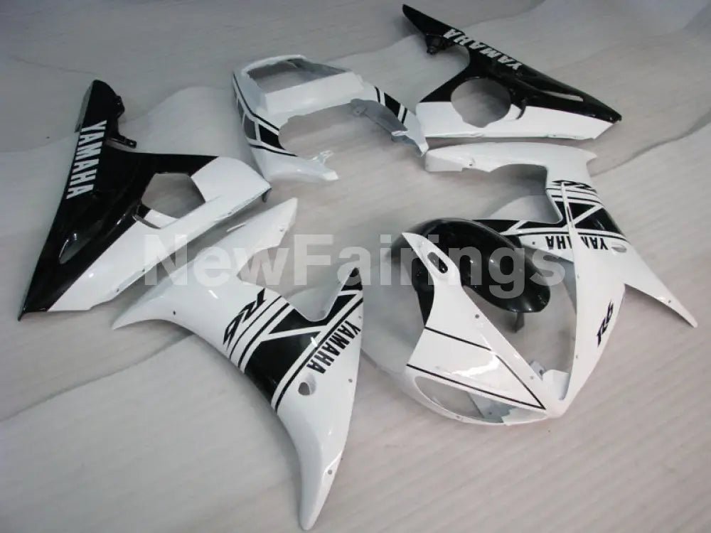 White and Black Factory Style - YZF-R6 03-04 Fairing Kit