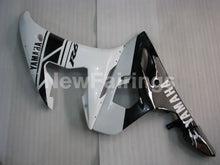 Cargar imagen en el visor de la galería, White and Black Factory Style - YZF-R6 05 Fairing Kit