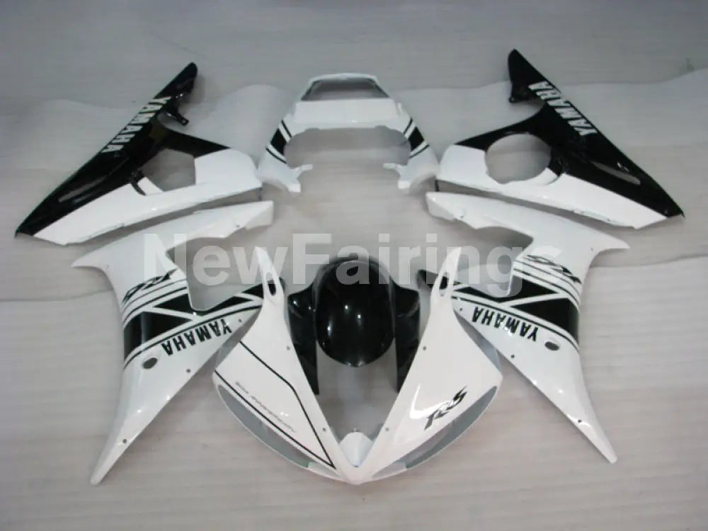 White and Black Factory Style - YZF-R6 05 Fairing Kit