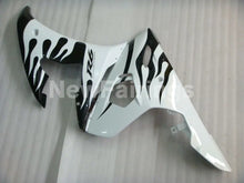 Cargar imagen en el visor de la galería, White and Black Flame - YZF-R6 03-04 Fairing Kit