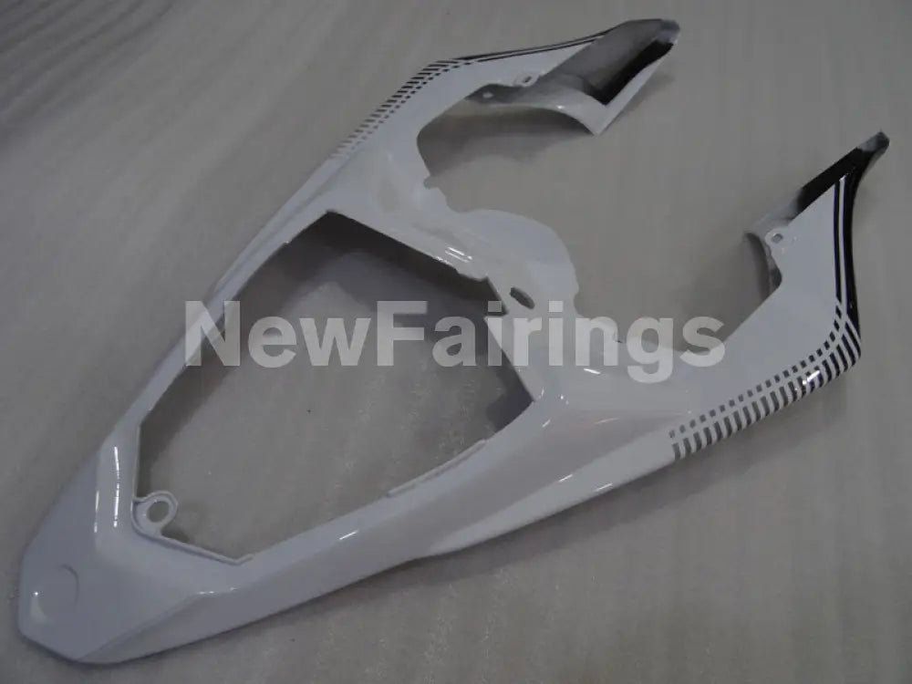 White and Black Scorpion - YZF-R1 09-11 Fairing Kit