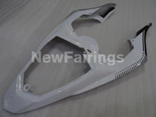 Cargar imagen en el visor de la galería, White and Black Scorpion - YZF-R1 09-11 Fairing Kit
