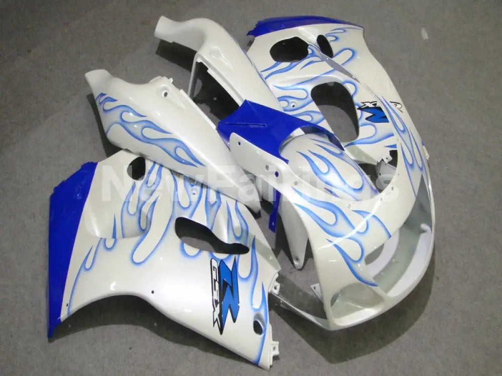 White and Blue Flame - GSX-R600 96-00 Fairing Kit