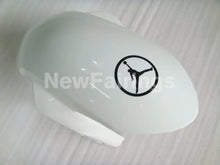 Cargar imagen en el visor de la galería, White and Green Jordan - GSX-R600 06-07 Fairing Kit