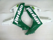 Cargar imagen en el visor de la galería, White and Green Jordan - GSX-R750 06-07 Fairing Kit