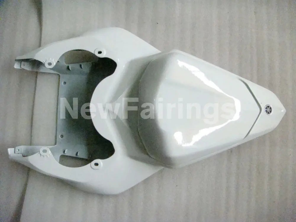 White and Red Black Factory Style - YZF-R6 06-07 Fairing Kit